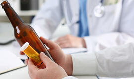 Kaip įtariama, neblaivus darbe buvęs Santaros klinikų chirurgas atleistas iš pareigų