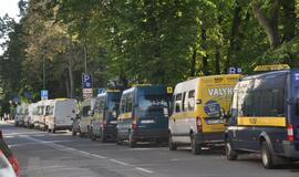 Prie Rotušės vėl išsirikiavo "mikriukai"