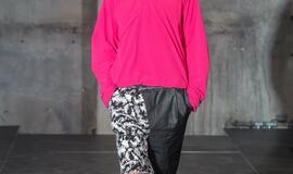 Madų šou sandėlyje