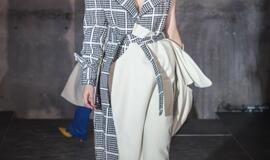 Madų šou sandėlyje