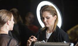 Madų šou sandėlyje