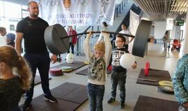 "Judriojoje mugėje" - tūkstančiai moksleivių