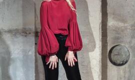 Madų šou sandėlyje