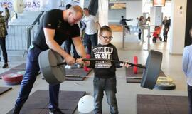 "Judriojoje mugėje" - tūkstančiai moksleivių