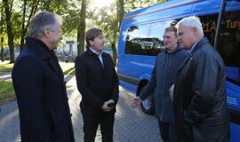 Naujųjų mėlynųjų mažųjų autobusų pristatymas