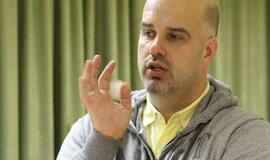 Psichologas Evaldas Karmaza: kaip bendrauti su paaugliu