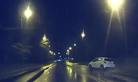 Girtas nepilnametis nuomota mašina spruko nuo policijos