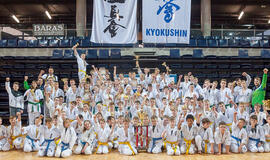 Karatė mokykla „Shodan“ 10 metus iš eilės laimi  Lietuvos moksleivių taurę