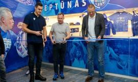 Neptūno“ atributikos parduotuvė