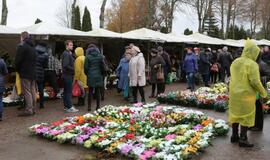 Lapkričio 1-oji Lėbartų kapinėse