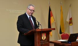 KU pasirašė bendradarbiavimo sutartį su vokiečių moksliniu institutu