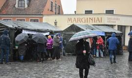 Teatro aikštėje - tradicinė žuvienė