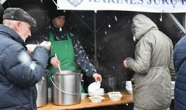 Teatro aikštėje - tradicinė žuvienė