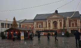 Teatro aikštėje - tradicinė žuvienė