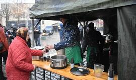 Teatro aikštėje - tradicinė žuvienė