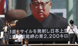 Šiaurės Korėja išplūdo „pavojingas“ JAV ir pietinės kaimynės karines pratybas