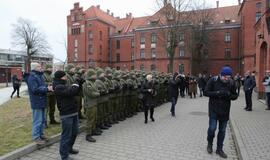 Ant KU pastato atidengta atminimo lenta Petrui Tarasenkai