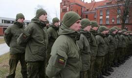 Ant KU pastato atidengta atminimo lenta Petrui Tarasenkai