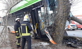 Autobusai važiuoja iki nelaimės