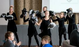 Moksleiviams – smagūs neptūniečių juokeliai ir dovanos