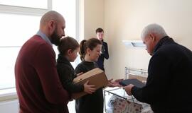 Devyni Šimtmečio vaikai sulaukė dovanų