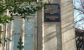 Varnoje atidengta paminklinė atminimo lenta dr. Jonui Basanavičiui