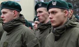 Dėl dragūnų beretės - ištvermės kova