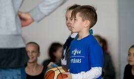 Moksleiviams – smagūs neptūniečių juokeliai ir dovanos