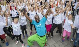 Į bėgimo tradicijomis garsėjančią ir Europos sporto miestu paskelbtą Klaipėdą atvykstantis UNICEF garsenybių karavanas kvies bėgti už maistą