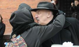 Aukso žiedus sumainė Raimonda Laužikienė ir Valentinas Masalskis