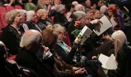 Teatro dieną - dėmesys scenos veteranams