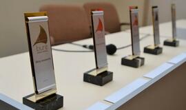 Klaipėdos universitete išdalintos jubiliejinės auksinės burės