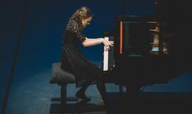 Kilni iniciatyva vainikavo šventinį kovo 11-osios vakarą Klaipėdoje