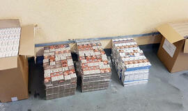 Klaipėdiečio garaže - 3500 pakelių kontrabandinių rūkalų