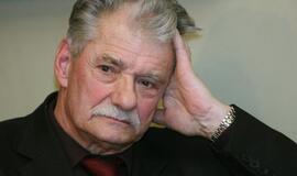 Mirė poetas Mykolas Karčiauskas