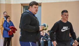 Dragūniečiai moksleivius supažindino su rankiniu