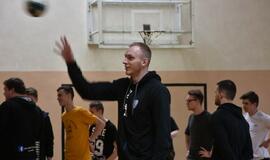 Dragūniečiai moksleivius supažindino su rankiniu