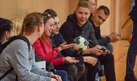 Dragūniečiai moksleivius supažindino su rankiniu