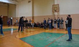 Dragūniečiai moksleivius supažindino su rankiniu