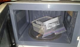 „Facebook“ tinkle - prekyba „žole“ ir „stuff“