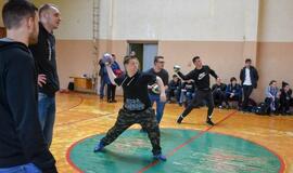 Dragūniečiai moksleivius supažindino su rankiniu