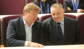 Dėl ligoninių jungimo - svarstymai