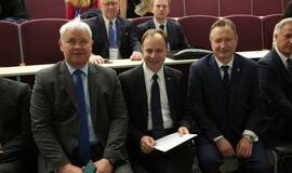 Dėl ligoninių jungimo - svarstymai