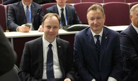 Dėl ligoninių jungimo - svarstymai