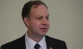 Dėl ligoninių jungimo - svarstymai