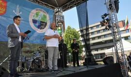 Klaipėdiečiai pasveikino NATO karius