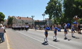 Klaipėdiečiai pasveikino NATO karius
