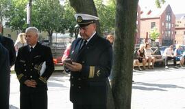 Būsimiems jūrininkams teikiami diplomai