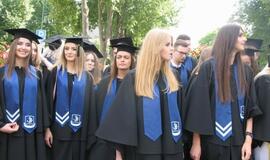 Būsimiems jūrininkams teikiami diplomai