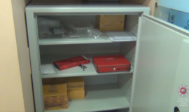 Juvelyrika: parduotuvių tinkle - šešėlis ir vokeliai